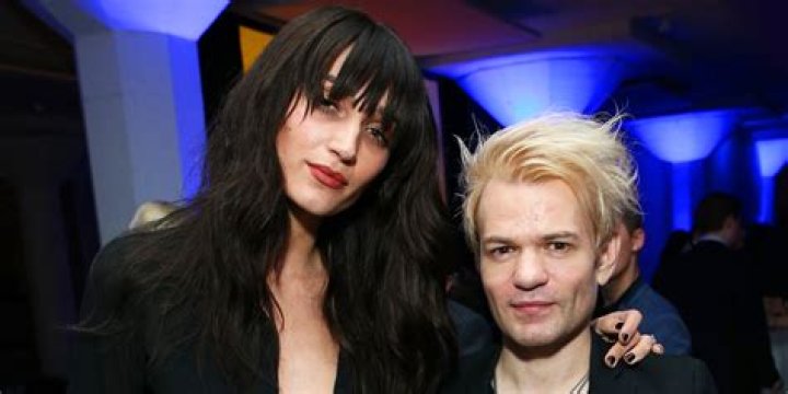 Deryck Whibley On Fatherhood: His Journey As A Parent