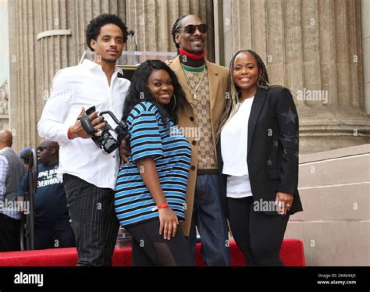 Discovering The Life Of Snoop Dogg: Julian Corrie Broadus