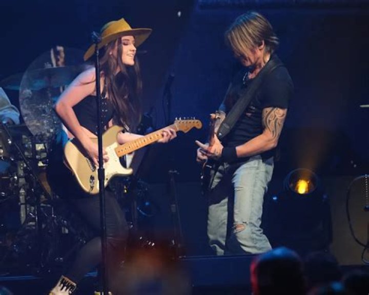 Do You Know If Keith Urban Has A Brother? Find Out Now!