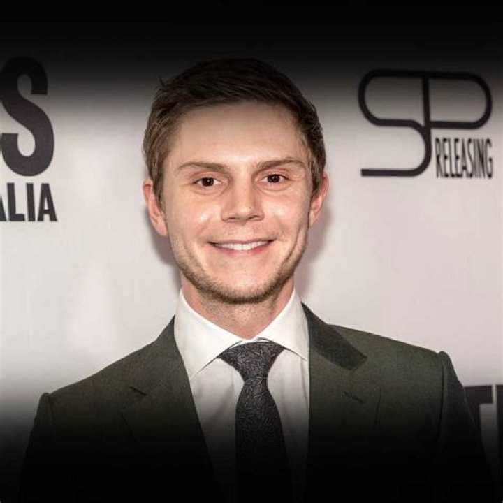 Evan Peters: A Comprehensive Profile Of A Versatile Actor