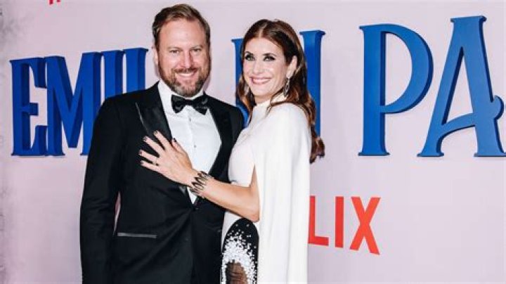 Exploring The Intriguing Kate Walsh Relationship Journey