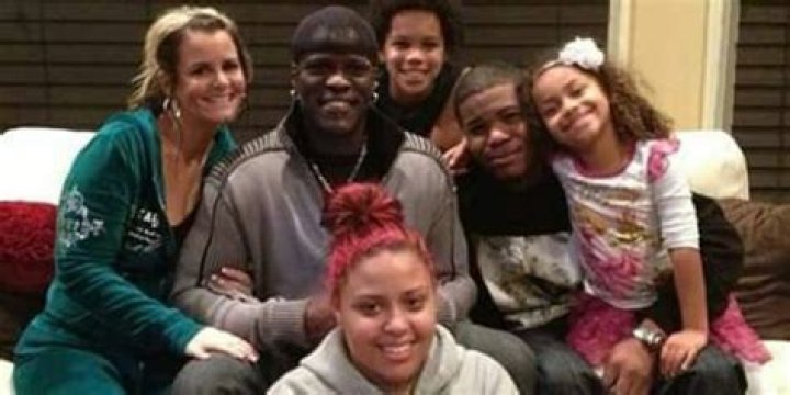 Exploring The R Truth Family: A Journey Through Their Life And Legacy