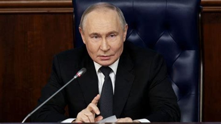 How Tall Is Putin: Astonishing Measurements For The Russian Leader