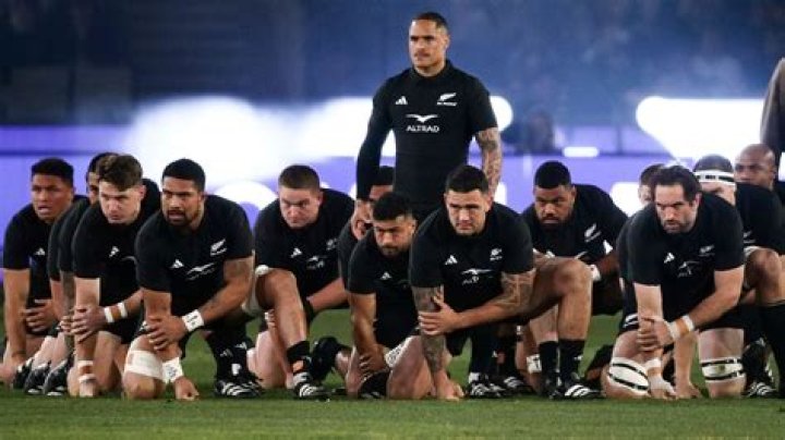 How Tall Is Sam Whitelock? Find Out The Rugby Star's Height