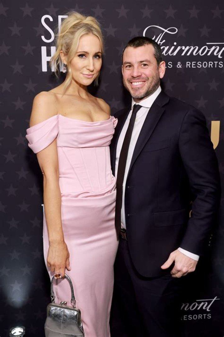 Nikki Glaser's Ex-Boyfriend: A Deep Dive Into Her Past Relationships