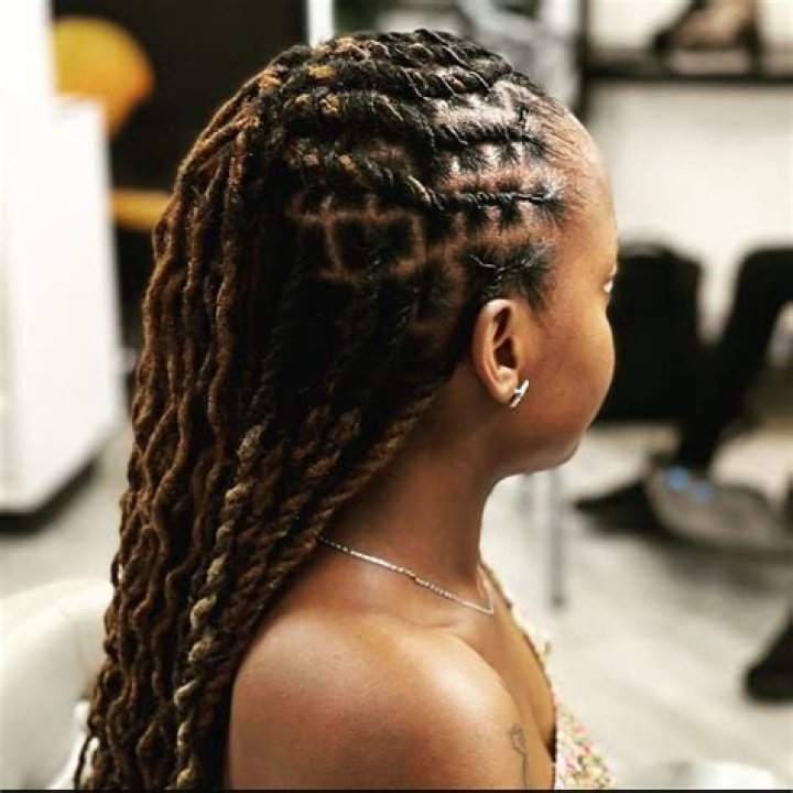 Stunning Dread Styles For Empowered Women