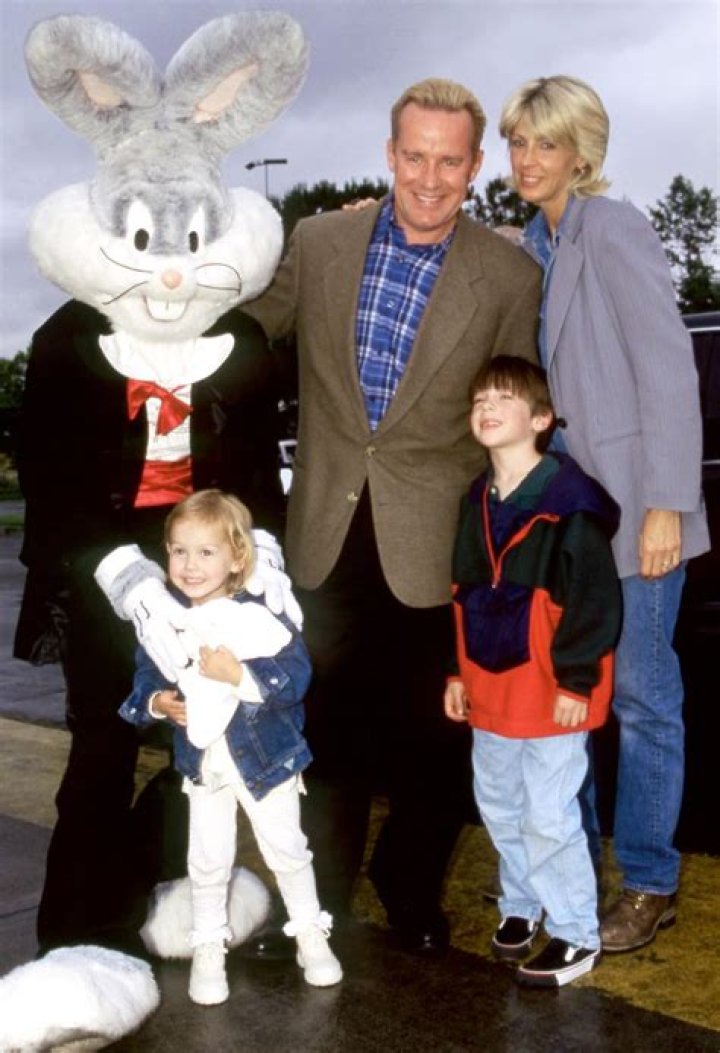 The Tragic Loss: The Phil Hartman Family's Heartbreaking Story