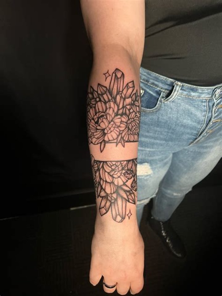 Top Tattoos For Women's Forearms: Designs And Inspirations