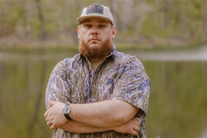 Unraveling The Mystery: Is Luke Combs' Father Still Alive?
