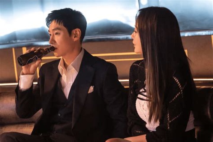 Unveiling The Age Of Lee Je Hoon: A Closer Look At The Talented Actor