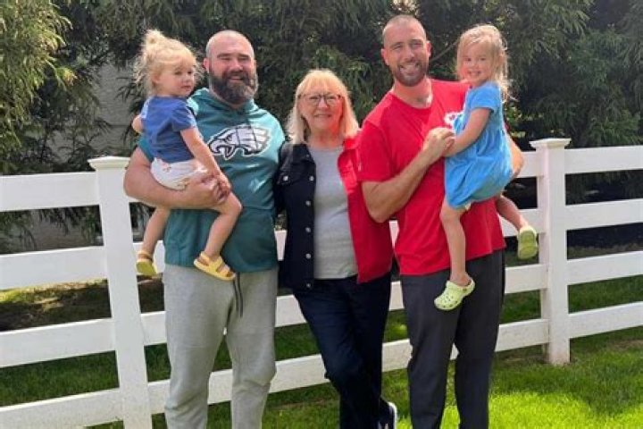 Unveiling The Family Life Of Peter Strauss: Does He Have A Son?