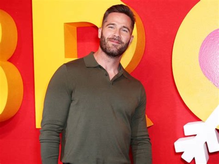 Who Is The Richest Hallmark Star? Unveiled: Richest Hallmark Actor
